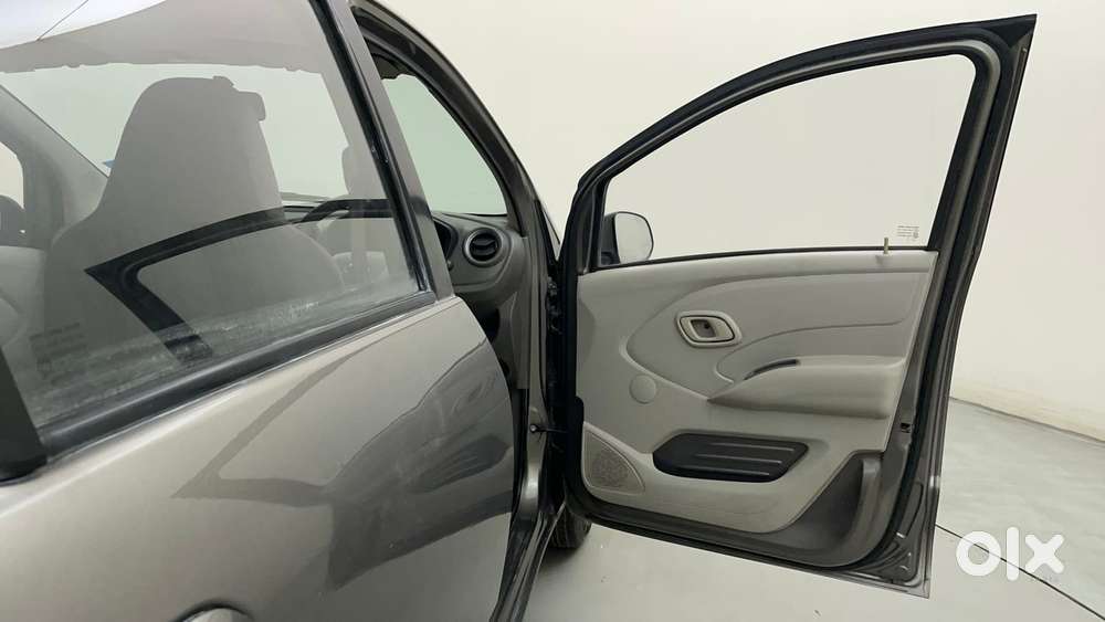 Datsun Redigo T Option, 2016, Petrol
