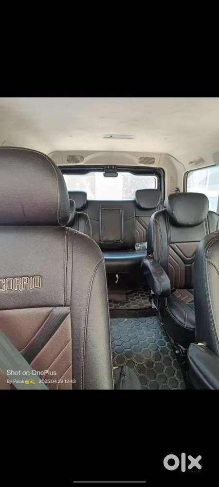 Mahindra Scorpio Classic S11