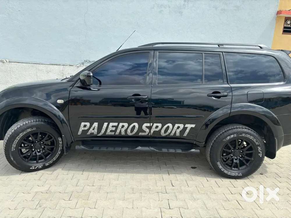 Mitsubishi Pajero Sport 2014 Diesel 100000 Km Driven