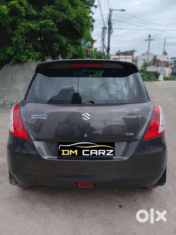 Maruti Suzuki Swift Vxi + Manual, 2015, Petrol