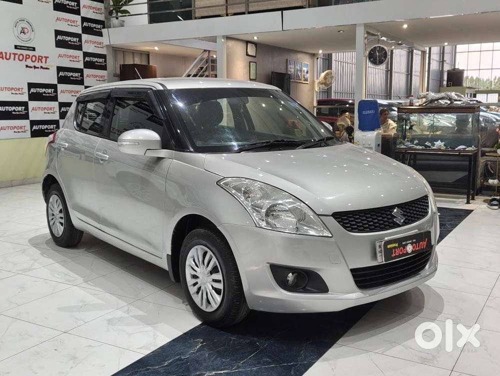 Maruti Suzuki Swift Vxi 1.2 Abs Bs-iv, 2011, Petrol