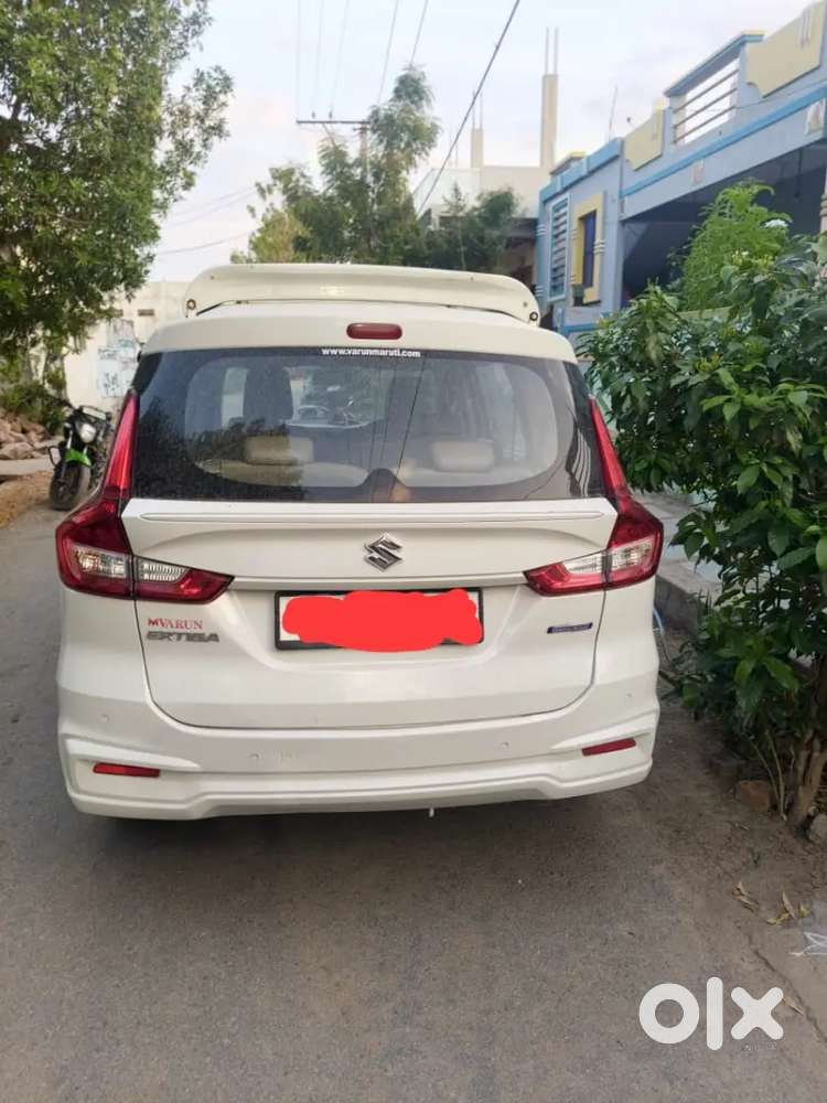 Maruti Suzuki Ertiga Vxis 2024