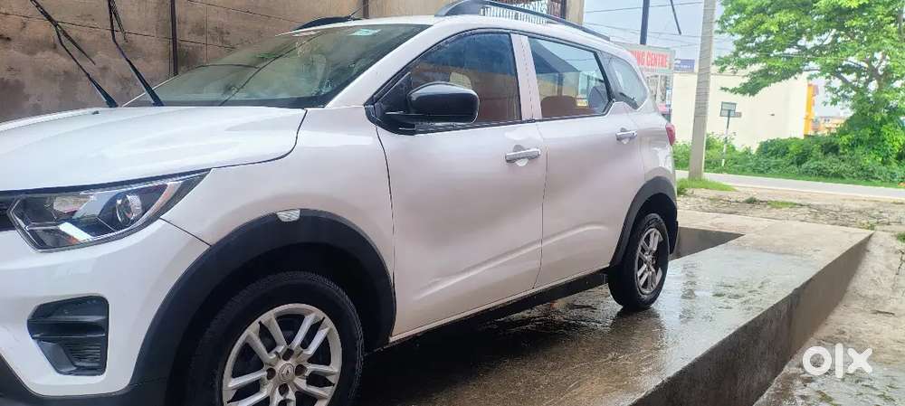 Renault Triber 2023 Petrol