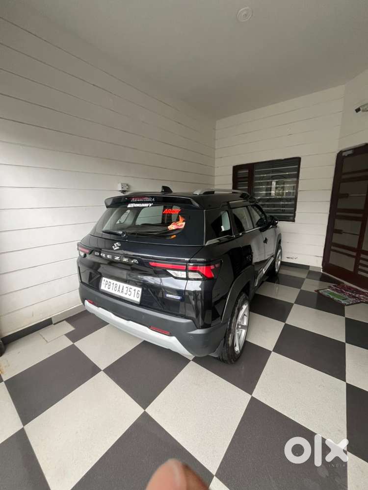 Maruti Suzuki Brezza Petrol Manual 2025
