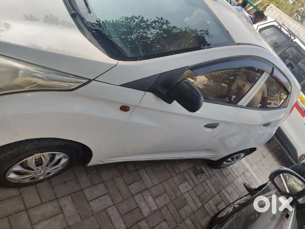 Hyundai Eon 2012 Petrol Well Maintained