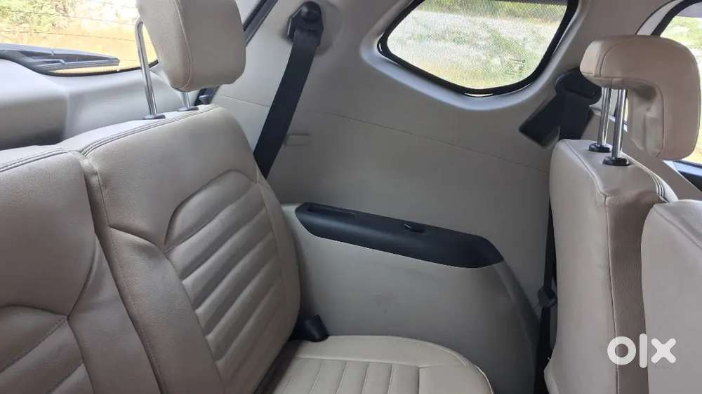 Renault Triber Second Owner 45 Km Running Wellmain Show Room Condition