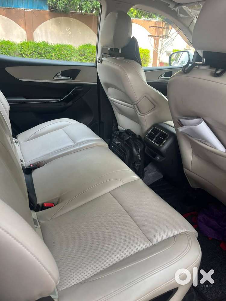 Mahindra Xuv700 2024 Diesel 33000 Km Driven