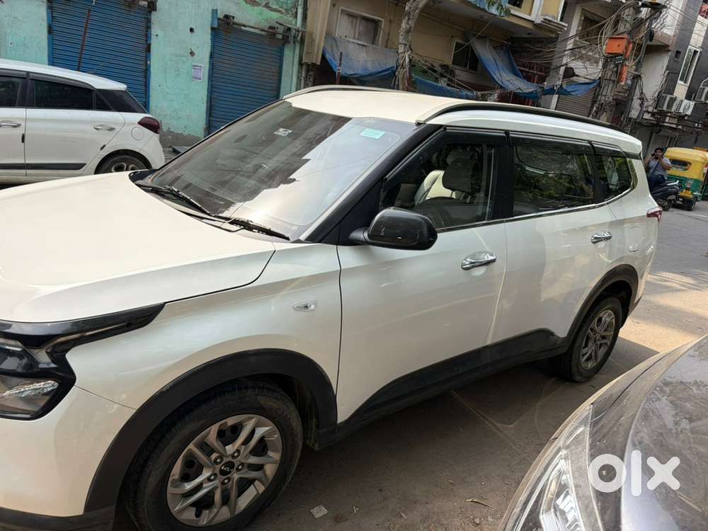Kia Carens Premium 2023