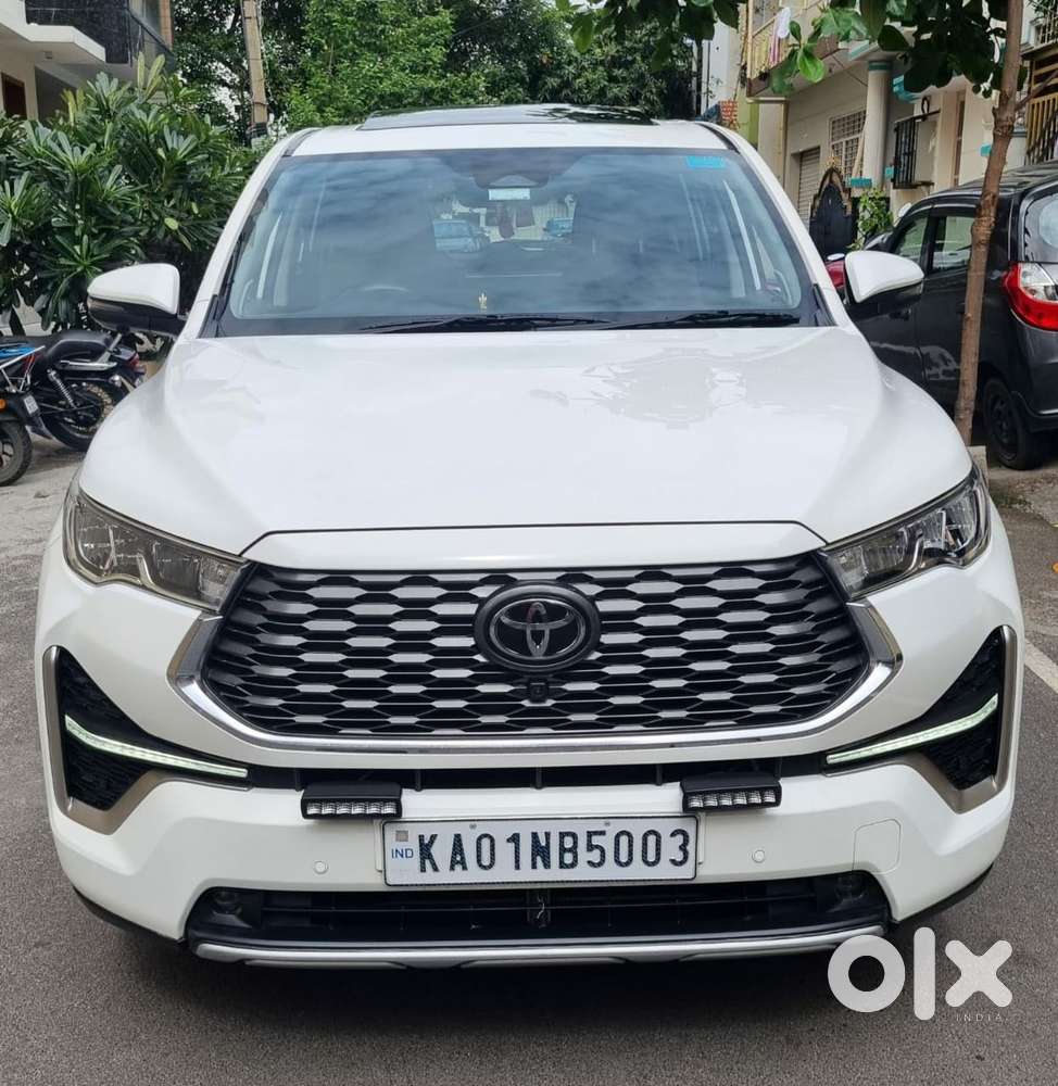 Toyota Innova Hycross 2.0 Zx (o) Hybrid 7 Str, 2024, Petrol