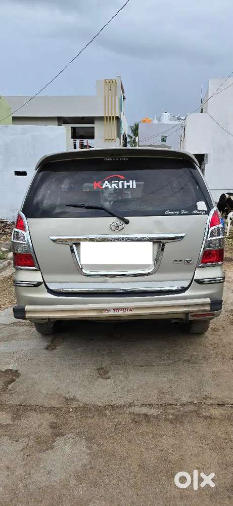 Toyota Innova 2013