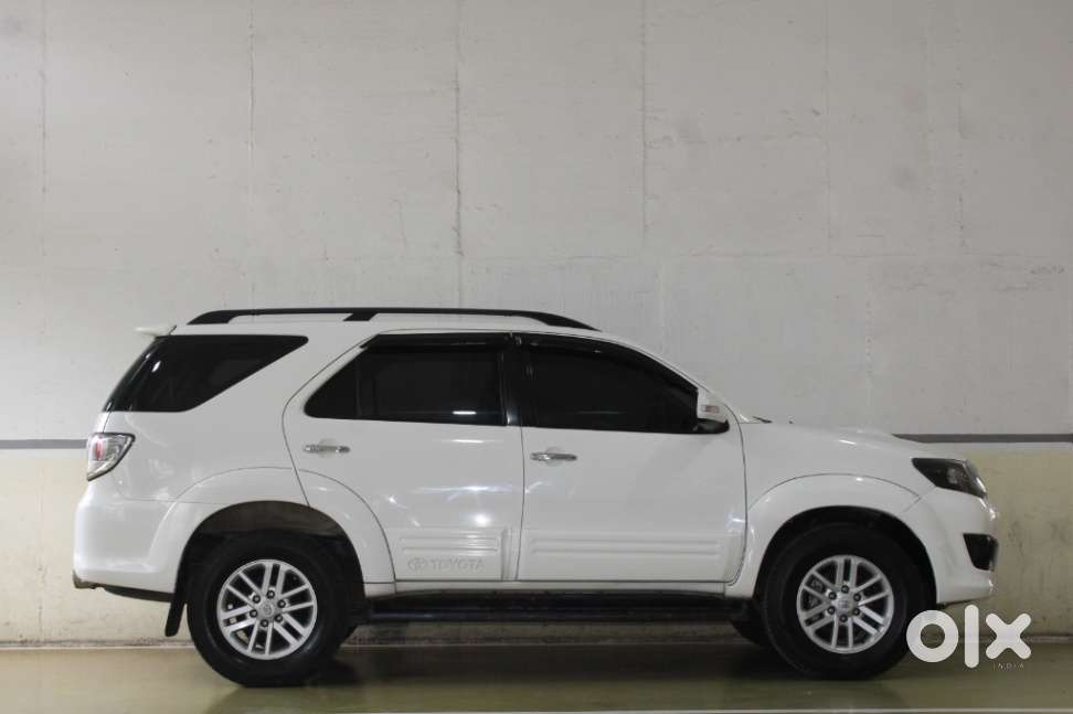 Toyota Fortuner 3.0 4x2 Mt, 2012, Diesel