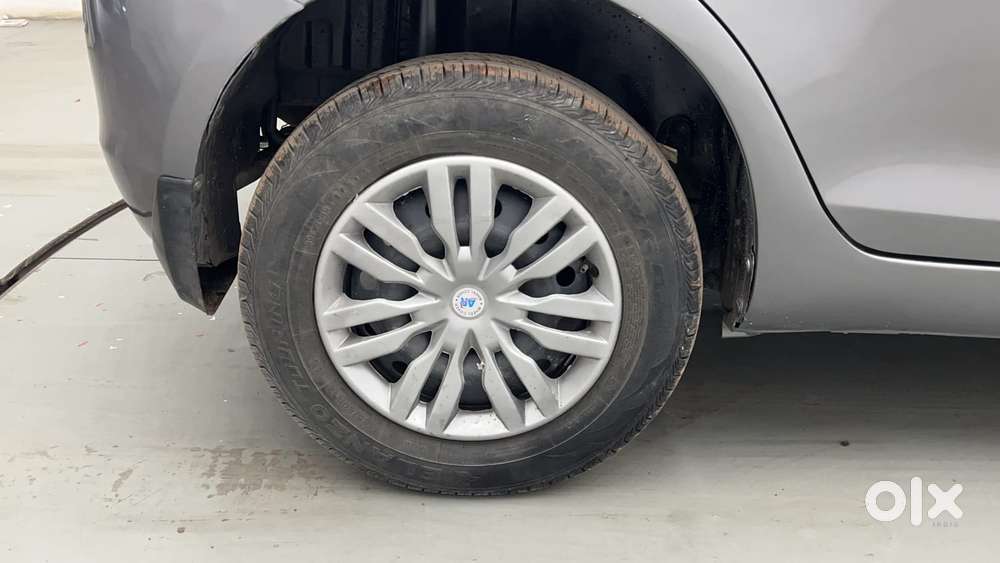 Maruti Suzuki Swift Vvt Vxi, 2016, Petrol