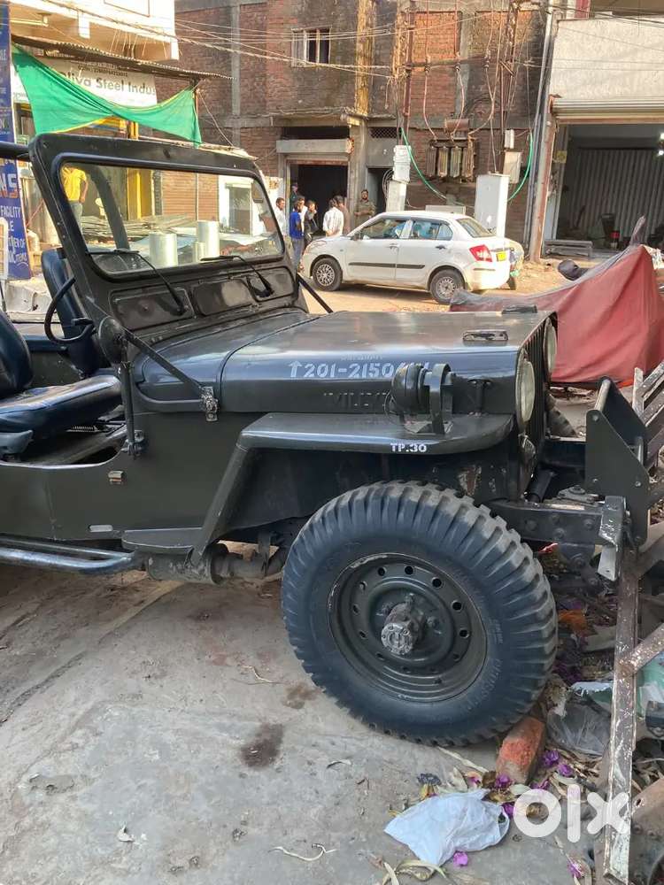 Mahindra Thar Roxx Diesel 1995