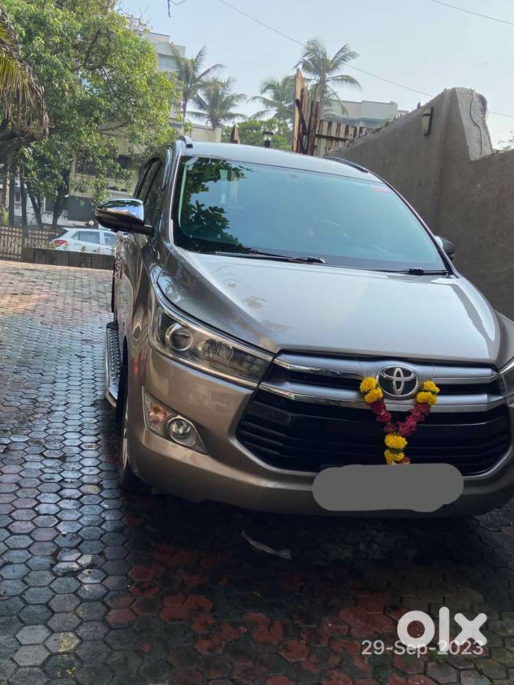 Toyota Innova Crysta 2.8 Z At Diesel 2018  76,000 Km  Excellent Cond