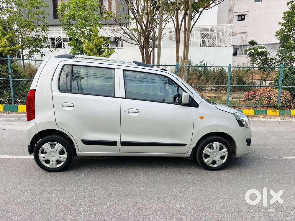Maruti Suzuki Wagon R 1.0 Vxi Amt, 2017, Petrol