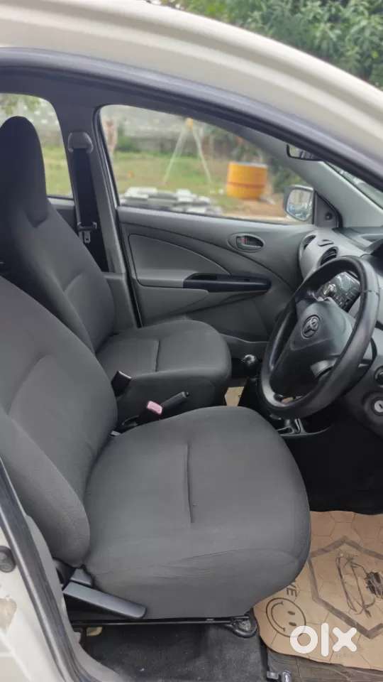 Toyota Etios 1.5 G, 2011, Petrol