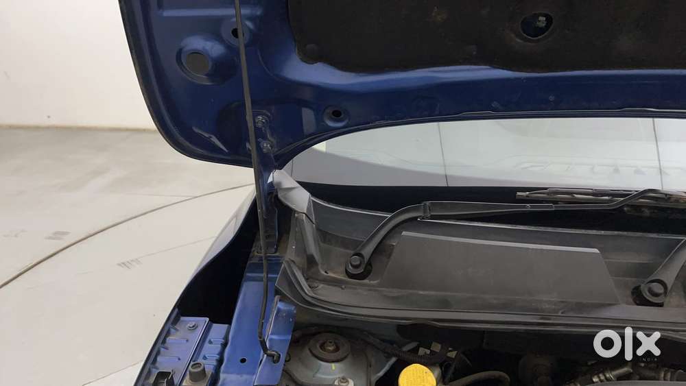 Renault Triber Rxz, 2022, Petrol