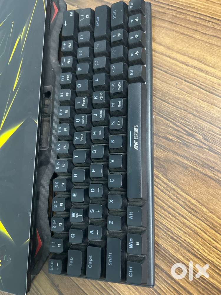 GAMING MECHANICAL KEYBOARD