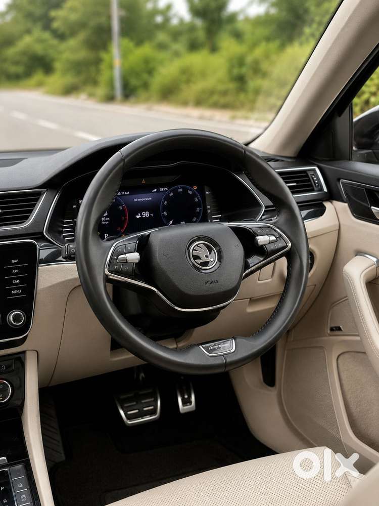 Skoda Superb 2.0 Tsi At L&k, 2022, Petrol