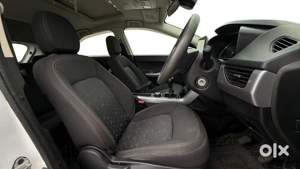 Tata Nexon 1.2 Revotron Xm (s), 2022, Petrol