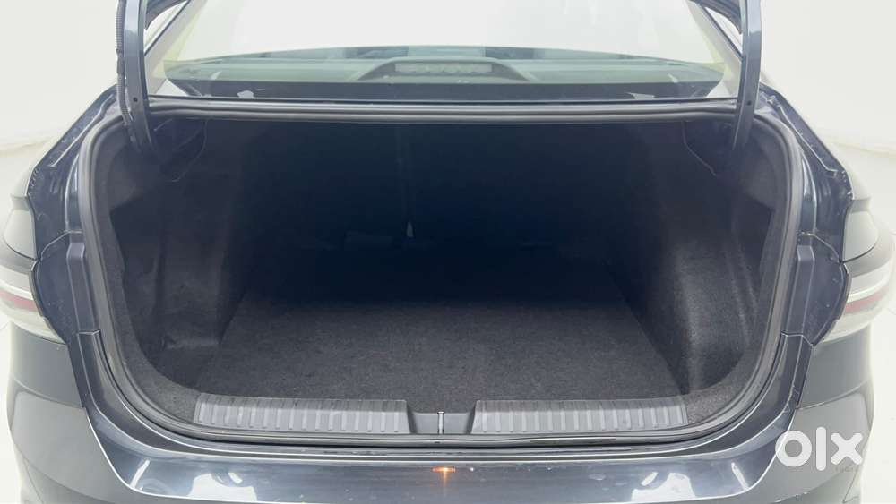 Volkswagen Virtus 1.0 Topline Tsi At, 2022, Petrol