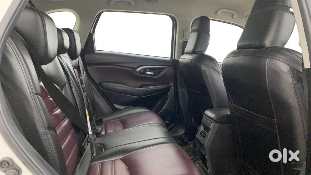 Maruti Suzuki Grand Vitara 1.5 Sigma Smart Hybrid, 2025, Petrol