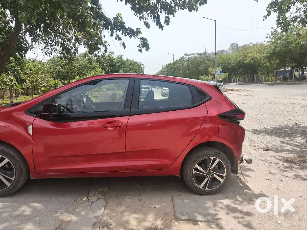 Tata Altroz 2021 Diesel Red Color For Sale - 39000 Km Driven