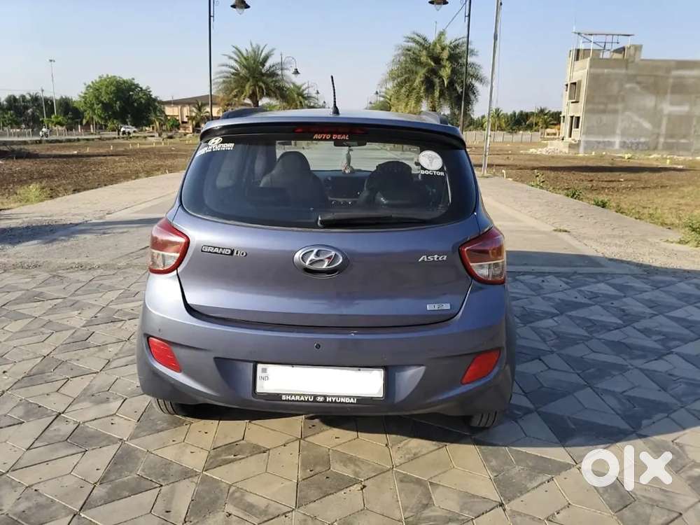 Hyundai Grand I10 Nov 2014 Top Model Push Button Start