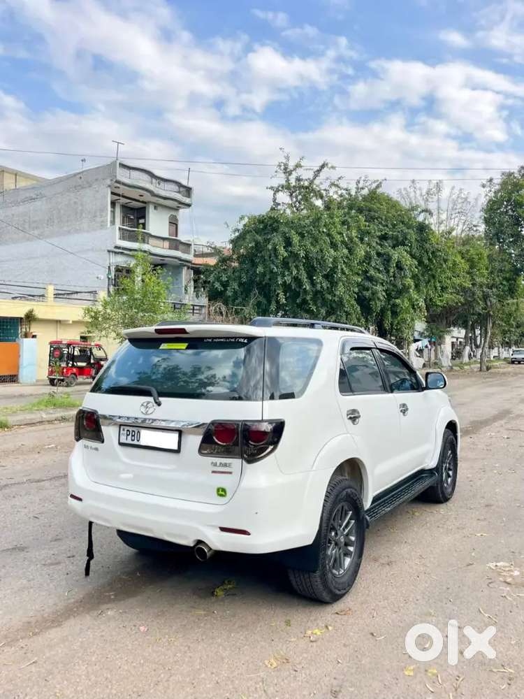 Toyota Fortuner 2015 Diesel 162000 Km Driven