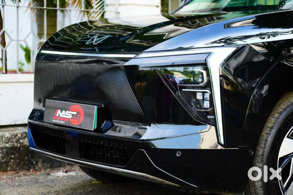 Mahindra Xev 9e Pack Three (top Model), 2025, Electric