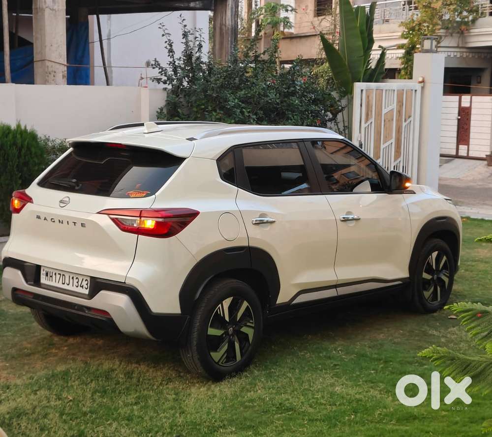 Nissan Magnite N-connecta Mt, 2025, Petrol