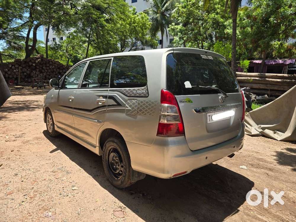 Toyota Innova 2.5 G Diesel 2013  Single Owner  1.28 Lakh Km