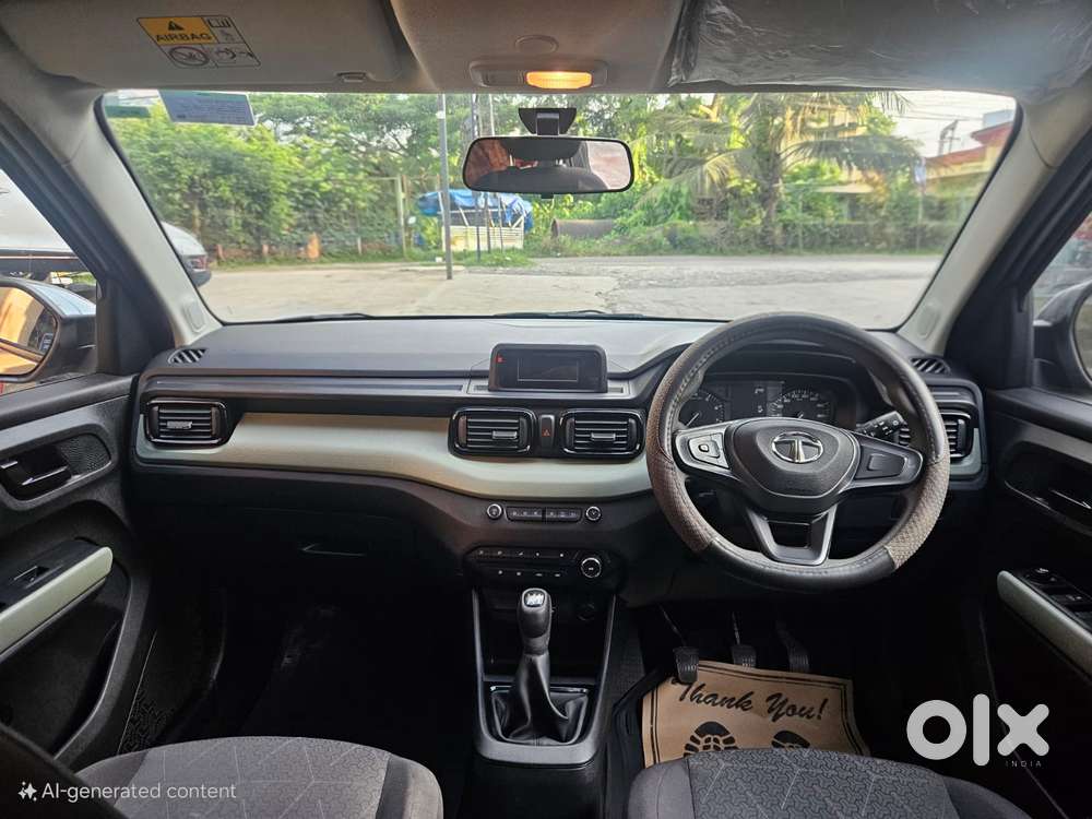 Tata Punch, 2022, Petrol