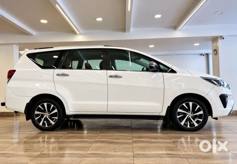 Toyota Innova Crysta [2020-ongoing] 2.4 Zx 7 Str, 2022, Diesel