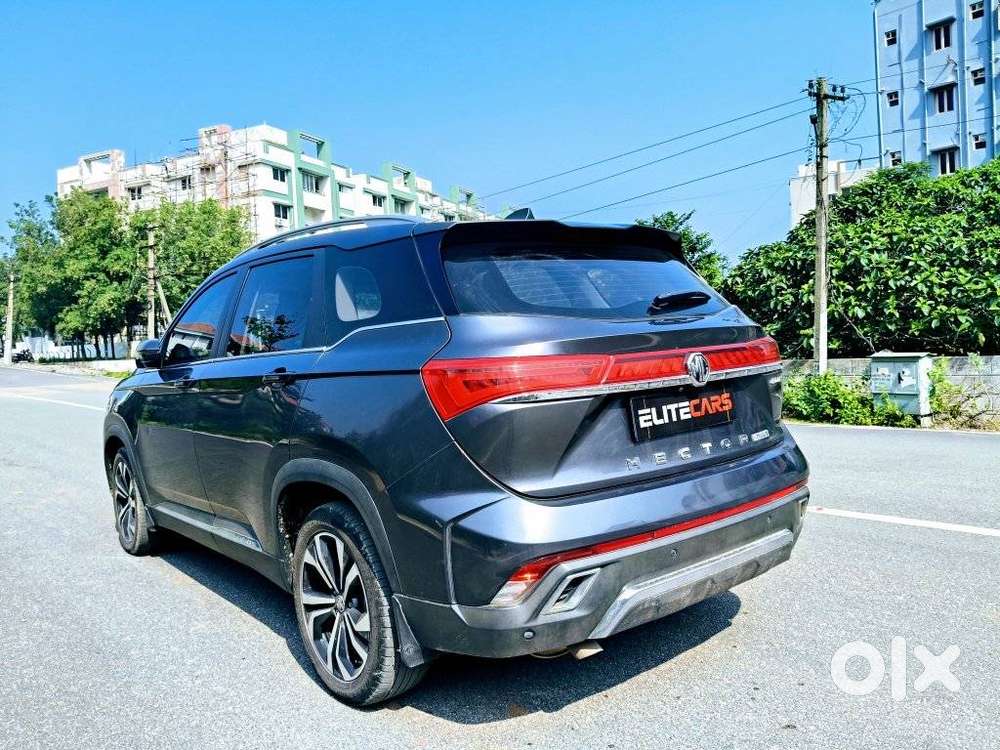 Mg Hector Plus Savvy Pro 1.5 Turbo Petrol Cvt 6 Str Dual Tone, 2023,..