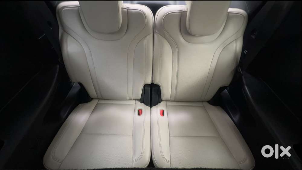 Mahindra Xuv700 2.2 Ax 7 Diesel At Luxury Pack Str, 2023, Diesel