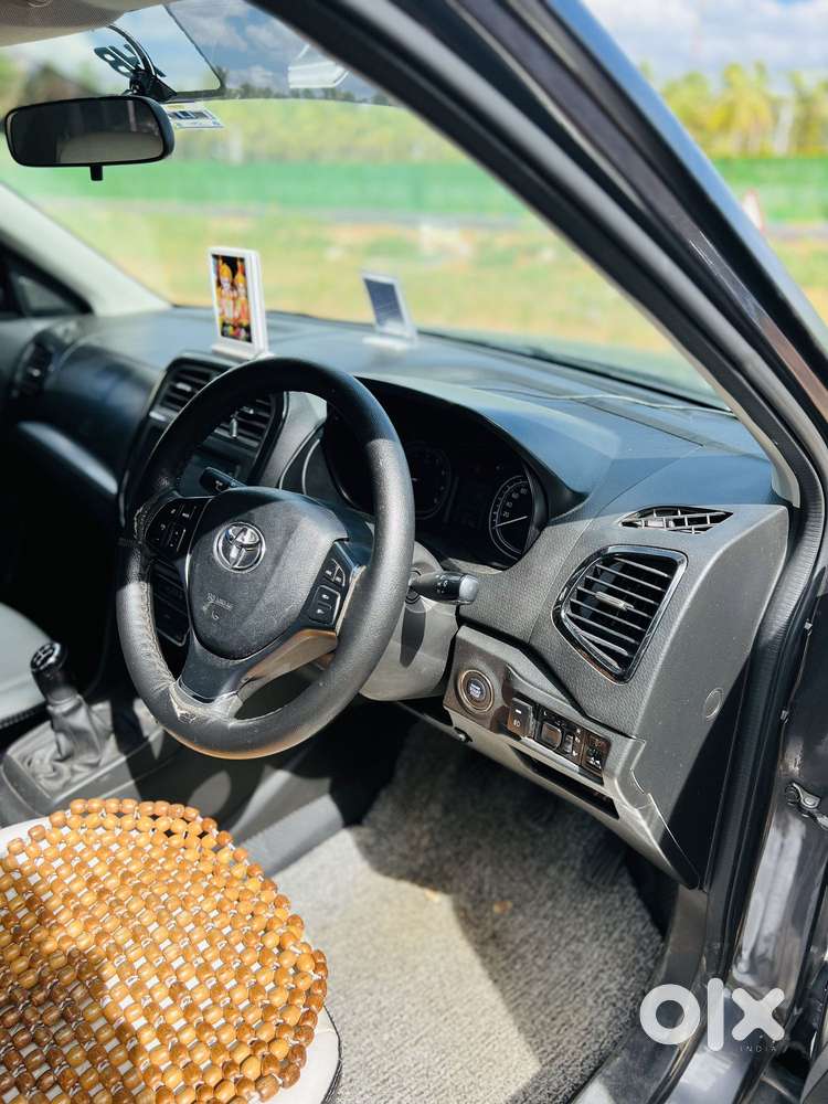 Maruti Suzuki Brezza 1.5 Zxi Smart Hybrid, 2021, Petrol