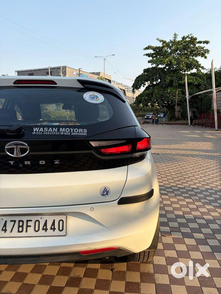 Tata Altroz Xz, 2022, Petrol
