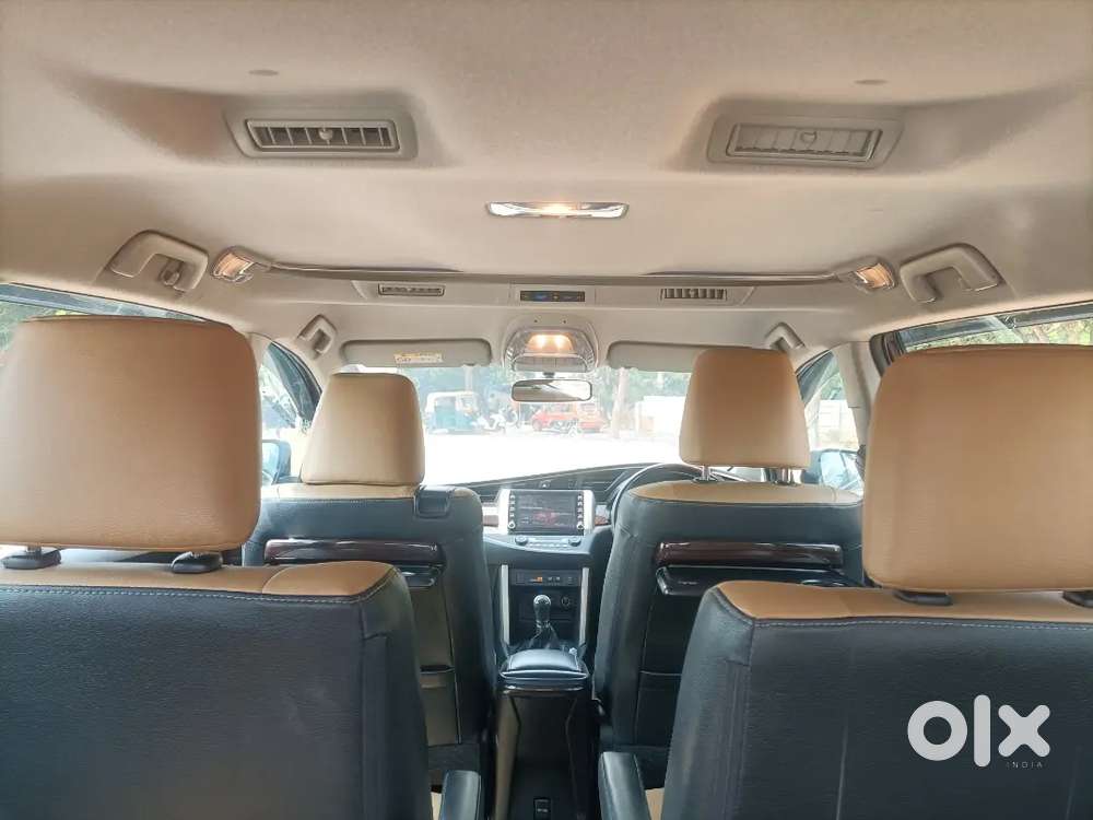 Toyota Innova Crysta 2022