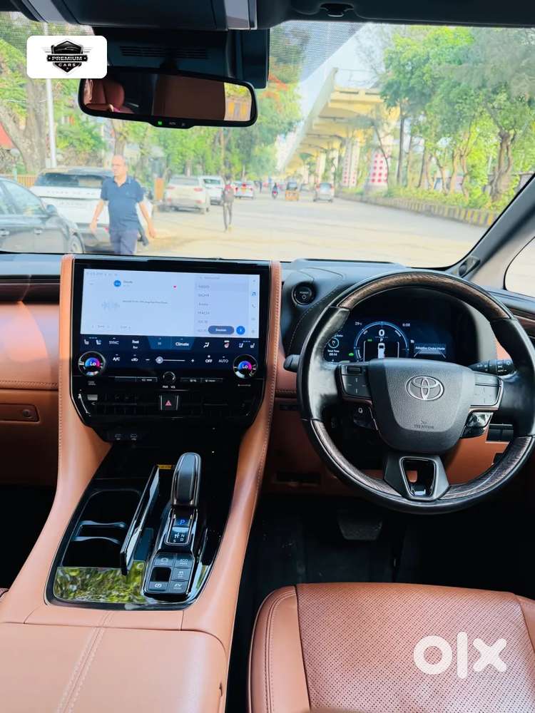 Toyota Vellfire Vip – Executive Lounge, 2024, Petrol