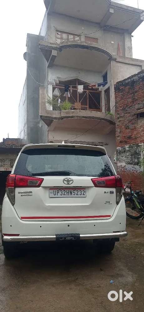 Toyota Innova Crysta 2017