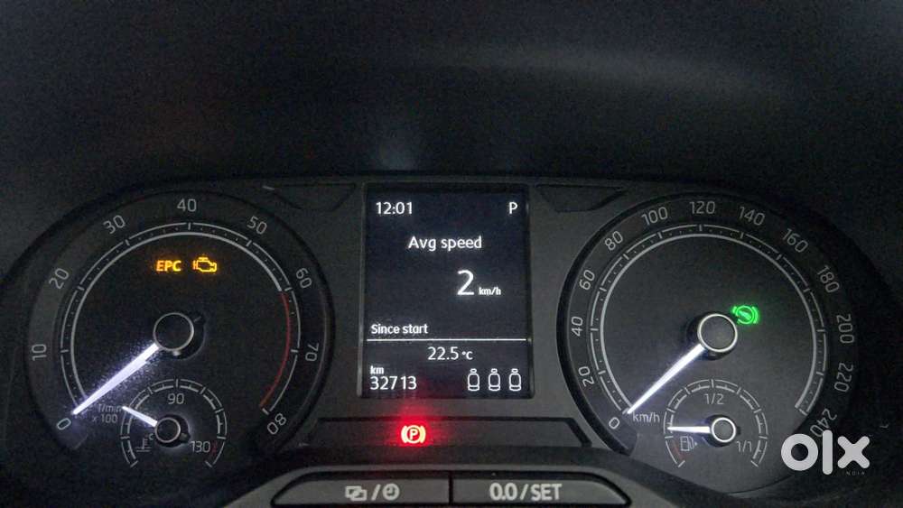 Skoda Slavia Ambition 1.0l Tsi At, 2023, Petrol