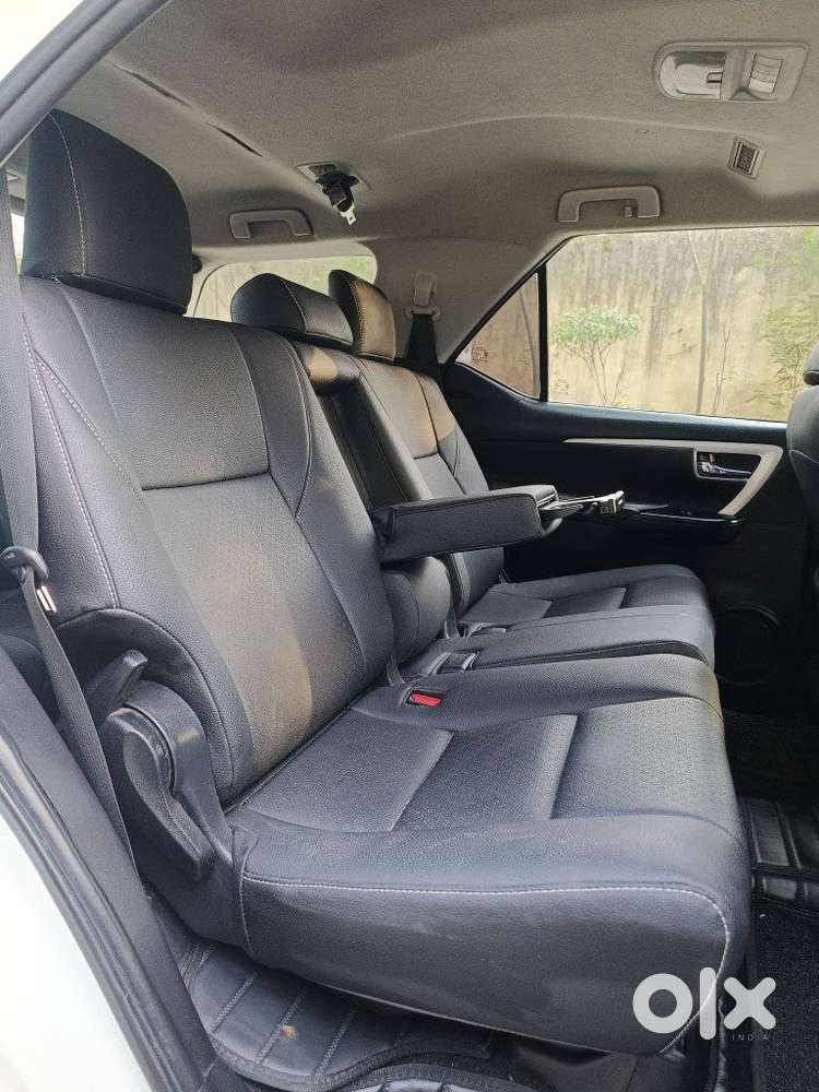 Toyota Fortuner 4x2 At 2.8 Diesel, 2018, Diesel