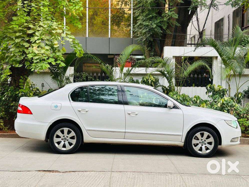 Skoda Superb 2.5 Elegance Tdi At, 2013, Diesel