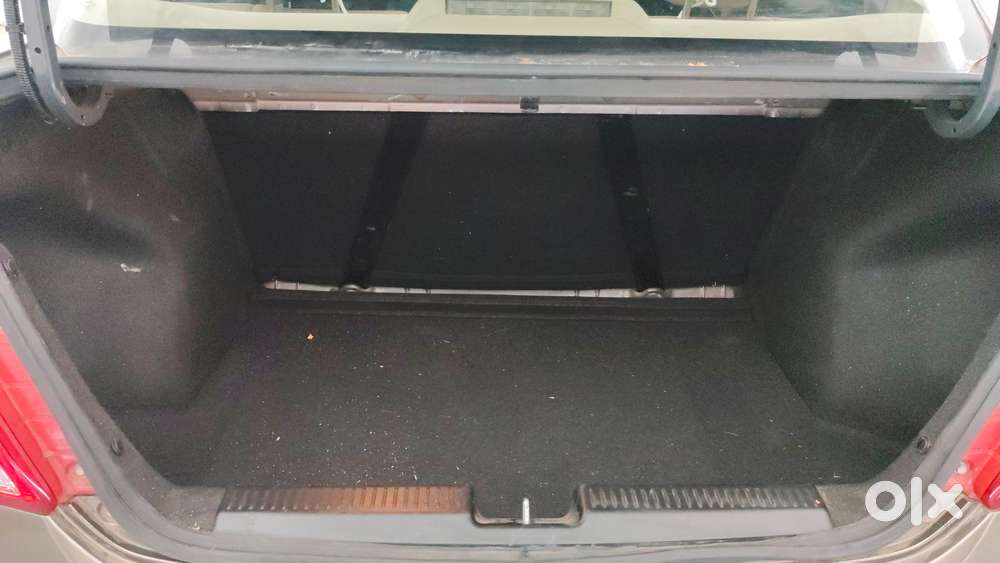 Maruti Suzuki Swift Dzire Amt Vxi, 2022, Petrol