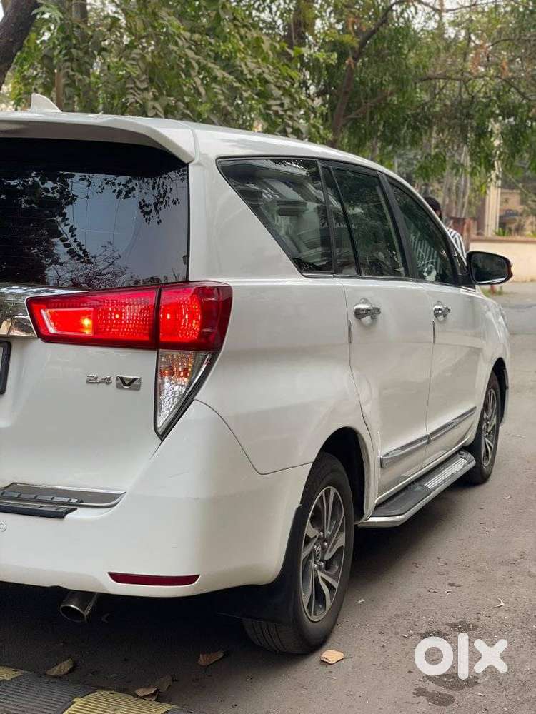 Toyota Innova Crysta 2.4 Vx Mt 8s, 2019, Diesel