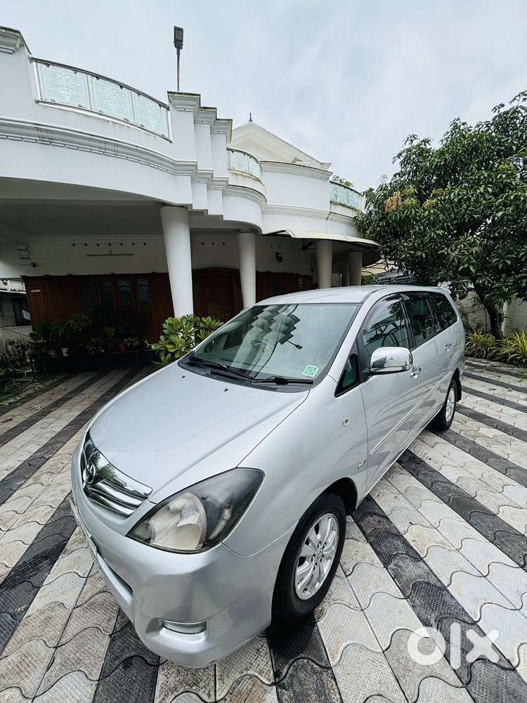 Toyota Innova 2.5 V 7 Str, 2011, Diesel