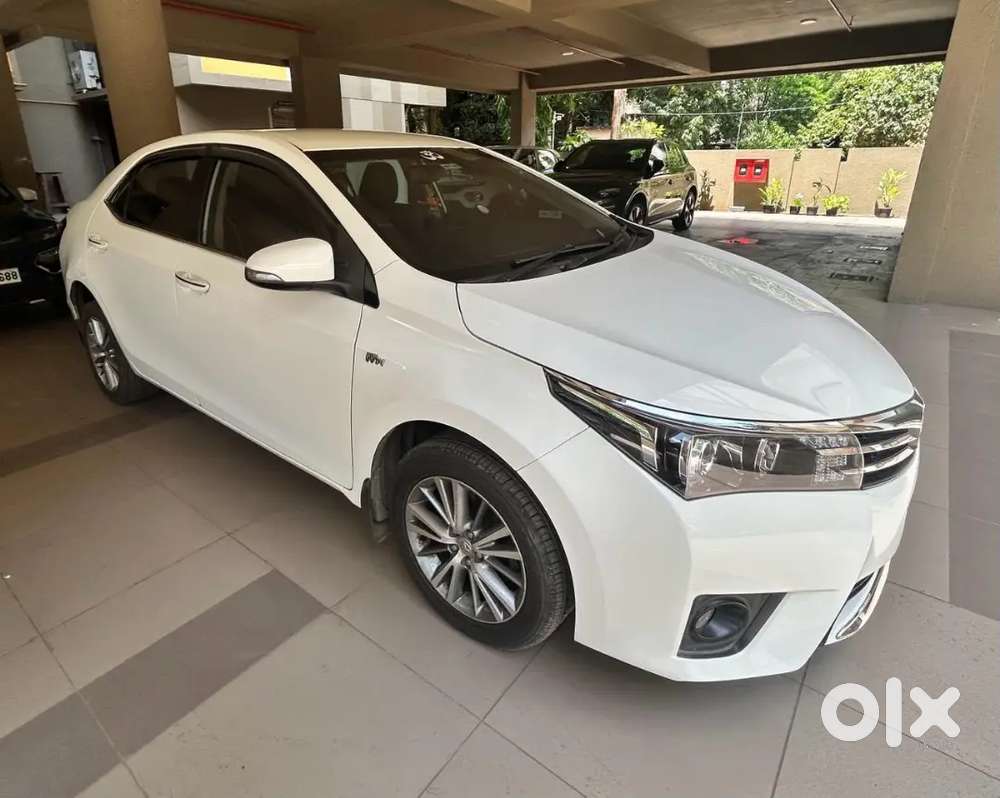 Toyota Corolla Altis 2015