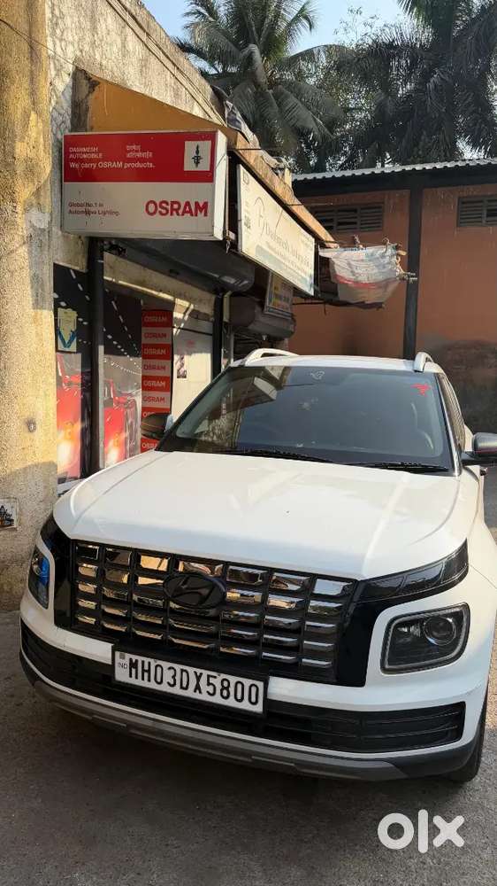 Hyundai Venue 2022 Diesel Well Maintained