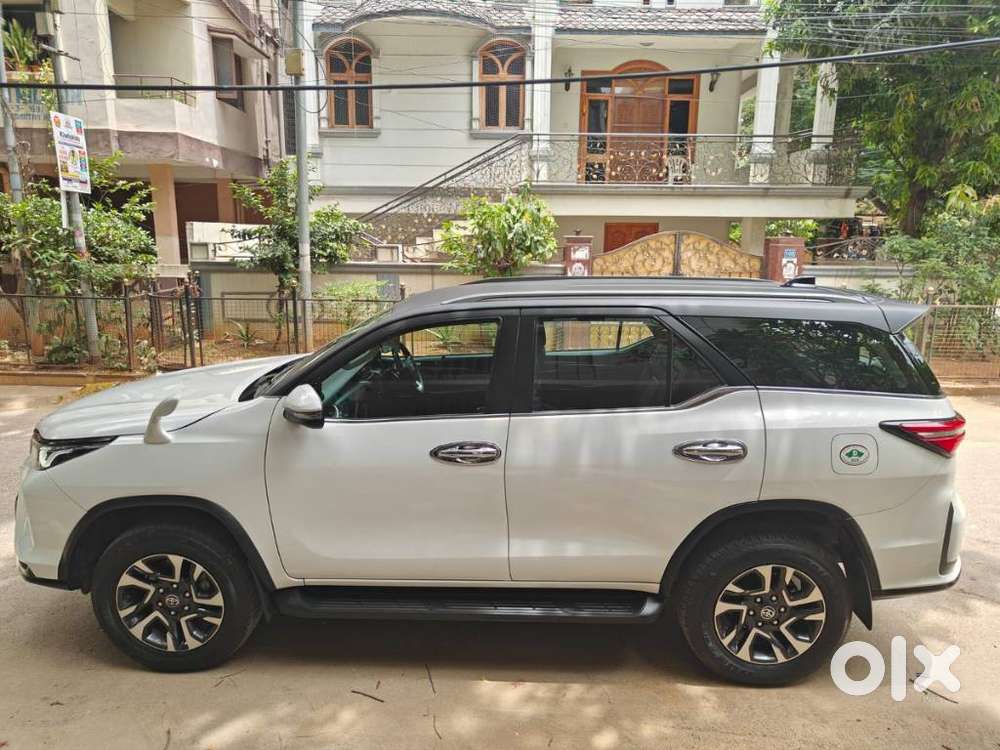 Toyota Fortuner Legender 4x2 At 2.8, 2024, Diesel
